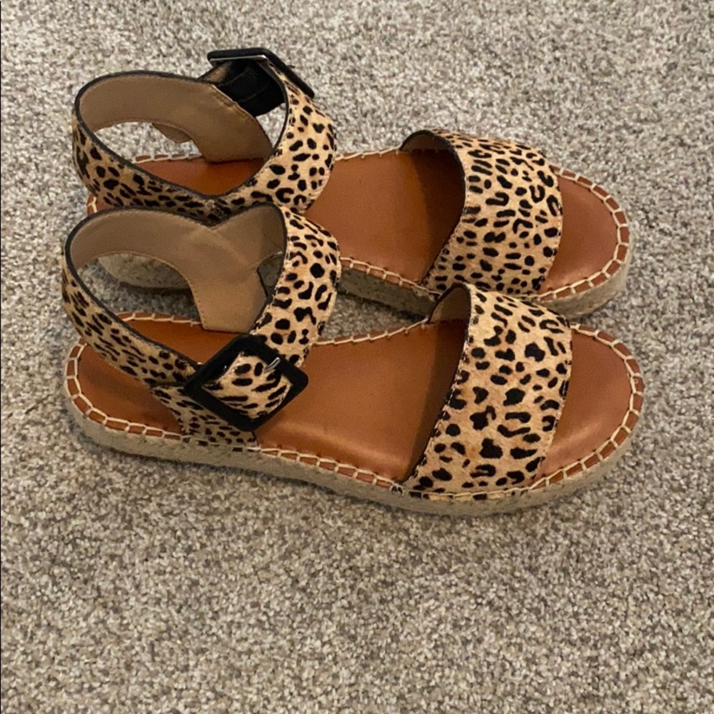 Gianni Bini Leopard Sandal